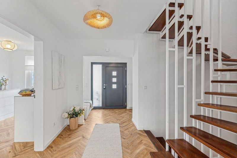 AKTUELL RESERVIERT!    Ein Zuhause zum Wohlfühlen -  5 Zimmer-Reihnmittelhaus in Oyten